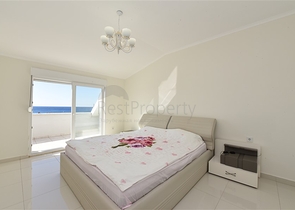 اطلالة بحر - دوبلكس ضمن مجمع عائلي فاخر -في كاستل / الانيا 