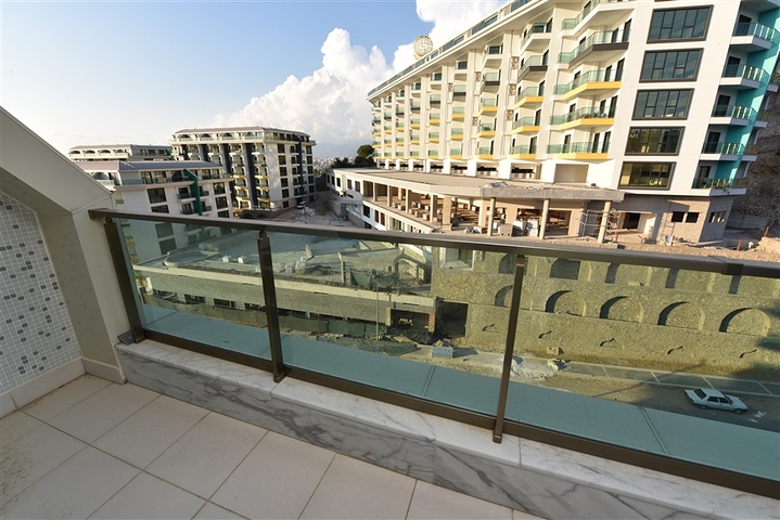 اطلالة بحر - شقة 3 غرف وصالة - مفروشة - مجمع حديث - في كارجي جاك / الانيا 