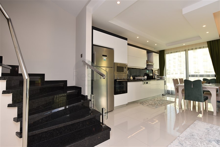 اطلالة بحر - شقة 3 غرف وصالة - مفروشة - مجمع حديث - في كارجي جاك / الانيا 