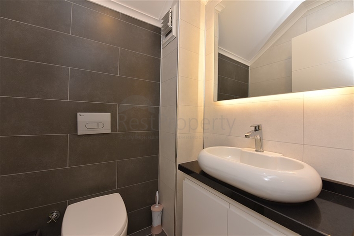 اطلالة بحر - شقة 3 غرف وصالة - مفروشة - مجمع حديث - في كارجي جاك / الانيا 