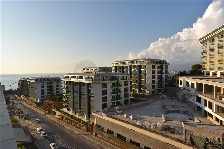 اطلالة بحر - شقة 3 غرف وصالة - مفروشة - مجمع حديث - في كارجي جاك / الانيا 