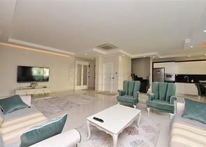 اطلالة بحر - شقة 3 غرف وصالة - مفروشة - مجمع حديث - في كارجي جاك / الانيا 