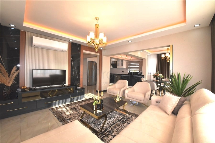 اطلالة بحر - فيلا حديثة - 4 غرفة وصالة - مسبح منفصل - في مهموتلار / الانيا 