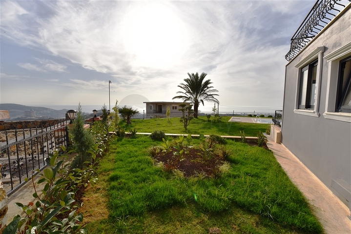 اطلالة بحر - فيلا حديثة - 4 غرفة وصالة - مسبح منفصل - في مهموتلار / الانيا 