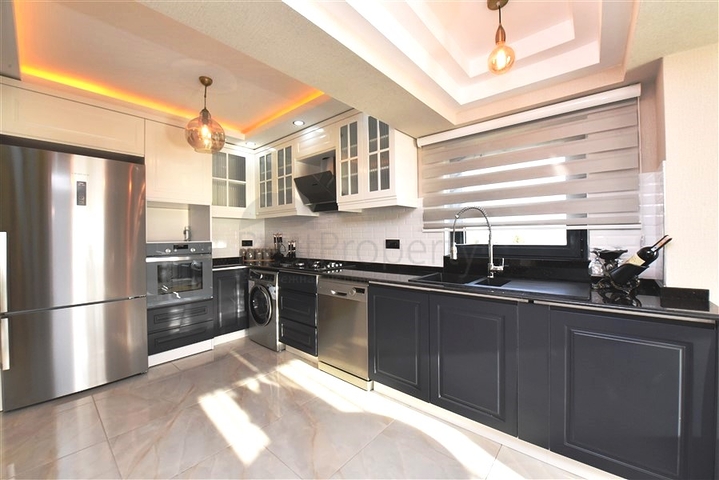 اطلالة بحر - فيلا حديثة - 4 غرفة وصالة - مسبح منفصل - في مهموتلار / الانيا 