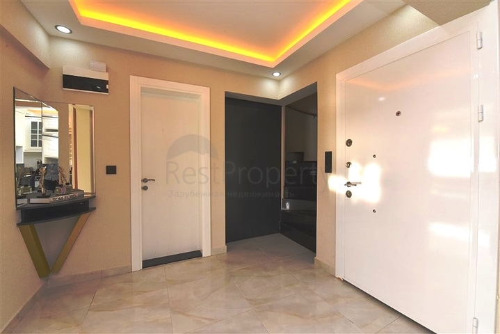 اطلالة بحر - فيلا حديثة - 4 غرفة وصالة - مسبح منفصل - في مهموتلار / الانيا 