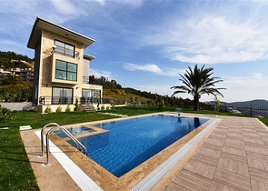 اطلالة بحر - فيلا حديثة - 4 غرفة وصالة - مسبح منفصل - في مهموتلار / الانيا 