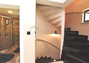 اطلالة بحر - فيلا حديثة - 4 غرفة وصالة - مسبح منفصل - في مهموتلار / الانيا 