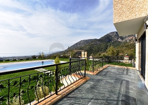 اطلالة بحر - فيلا حديثة - 4 غرفة وصالة - مسبح منفصل - في مهموتلار / الانيا 