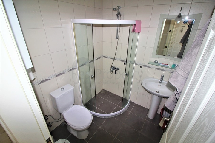 في مركز المدينة - شقة غرفة نوم وصالة مفروشة - الانيا 