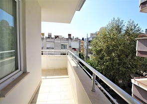 في مركز المدينة - شقة غرفة نوم وصالة مفروشة - الانيا 