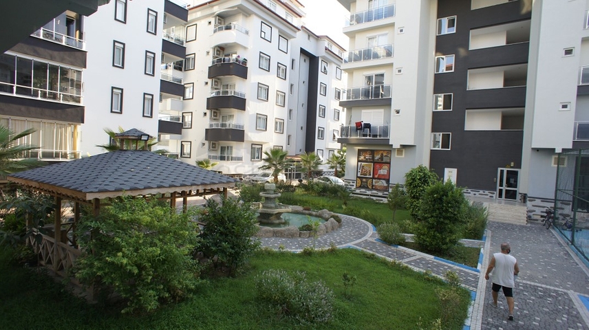 شقة مفروشة - 3 غرف وصالة - مطبخ منفصل -قريبة من المول - في جيكجلي / الانيا 