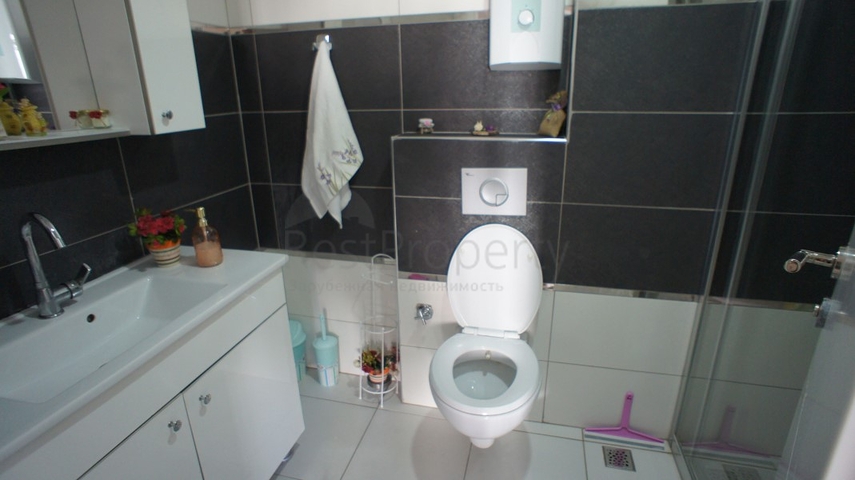 شقة مفروشة - 3 غرف وصالة - مطبخ منفصل -قريبة من المول - في جيكجلي / الانيا 