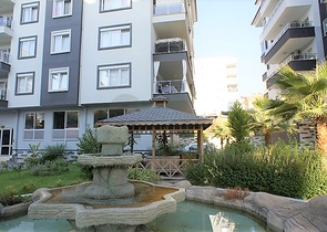 شقة مفروشة - 3 غرف وصالة - مطبخ منفصل -قريبة من المول - في جيكجلي / الانيا 