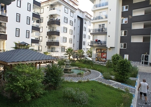 شقة مفروشة - 3 غرف وصالة - مطبخ منفصل -قريبة من المول - في جيكجلي / الانيا 