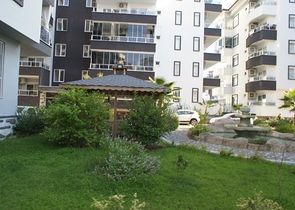 شقة مفروشة - 3 غرف وصالة - مطبخ منفصل -قريبة من المول - في جيكجلي / الانيا 