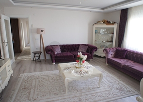 شقة مفروشة - 3 غرف وصالة - مطبخ منفصل -قريبة من المول - في جيكجلي / الانيا 