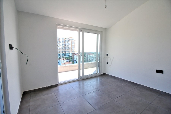 ضمن مجمع حديث يضم كافة الخدمات - دوبلكس 2 غرفة وصالة - في مهموتلار / الانيا 