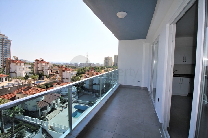 ضمن مجمع حديث يضم كافة الخدمات - دوبلكس 2 غرفة وصالة - في مهموتلار / الانيا 