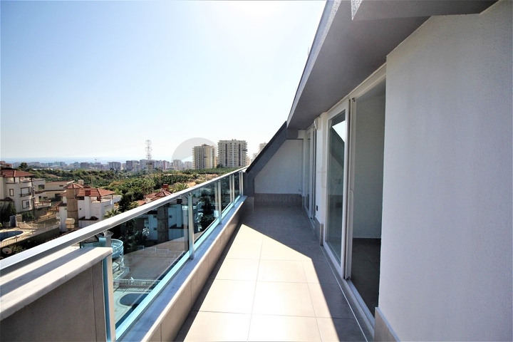 ضمن مجمع حديث يضم كافة الخدمات - دوبلكس 2 غرفة وصالة - في مهموتلار / الانيا 