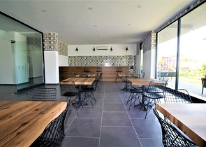 ضمن مجمع حديث يضم كافة الخدمات - دوبلكس 2 غرفة وصالة - في مهموتلار / الانيا 