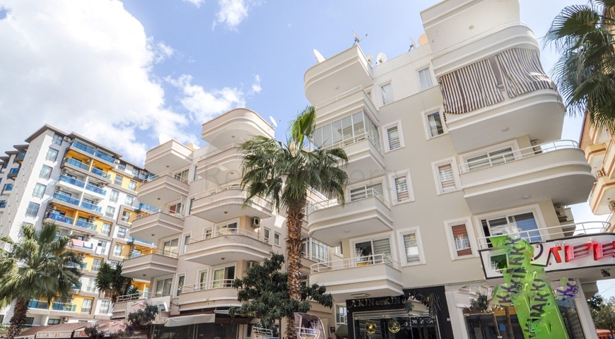 في المركز وباطلالة على القلعة - شقق تصميم 1+1 - الانيا 