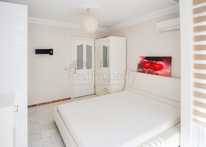 في المركز وباطلالة على القلعة - شقق تصميم 1+1 - الانيا 