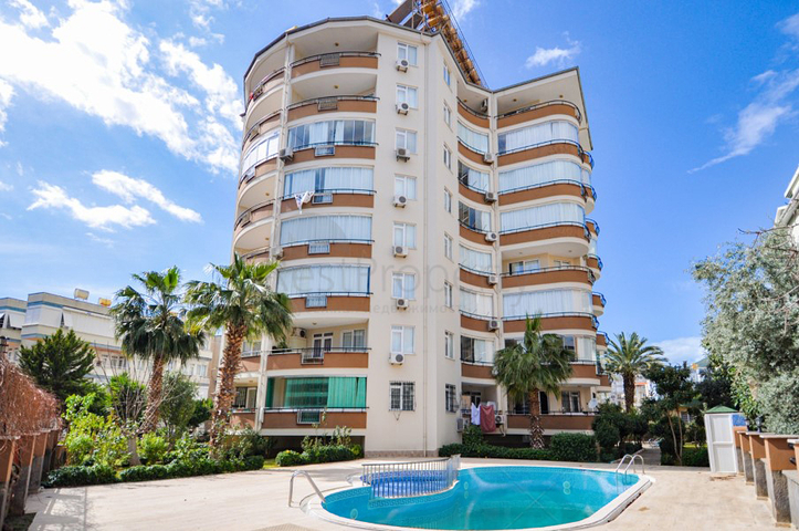 في مركز المدينة -شقق غرفتين وصالة مفروشة - في الانيا 