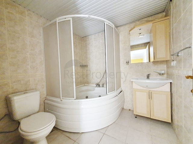 سعر منافس -دوبلكس 4 غرف وصالة - في منطقة اوبا المركزية / الانيا 