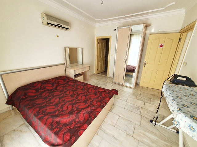 سعر منافس -دوبلكس 4 غرف وصالة - في منطقة اوبا المركزية / الانيا 