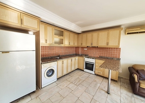 سعر منافس -دوبلكس 4 غرف وصالة - في منطقة اوبا المركزية / الانيا 