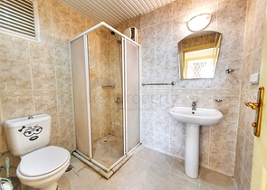 سعر منافس -دوبلكس 4 غرف وصالة - في منطقة اوبا المركزية / الانيا 