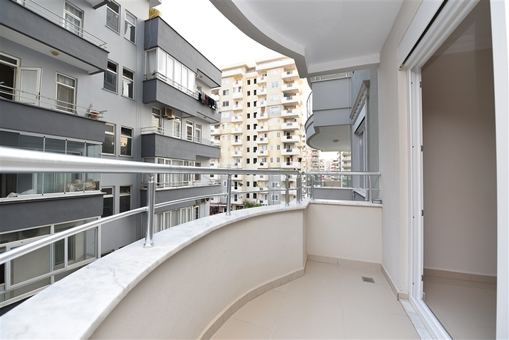 شقة غرفتين وصالة - قريبة من البحر والخدمات - في مهموتلار / الانيا 