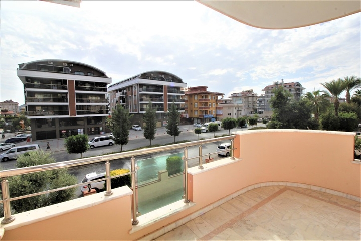 شقة غرفتين وصالة - في مركز مدينة الانيا 