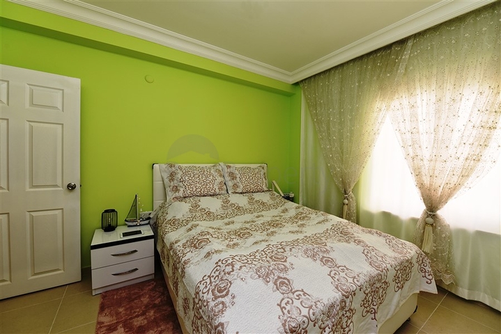 شقة واسعة غرفتين وصالة - مغ الاثاث -قريبة من البحر والخدمات - في مهموتلار / الانيا 