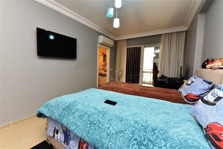 شقة واسعة غرفتين وصالة - مغ الاثاث -قريبة من البحر والخدمات - في مهموتلار / الانيا 