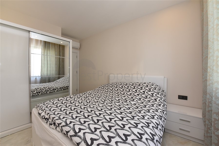 شقة مفروشة 1 + 1 في وسط ألانيا 