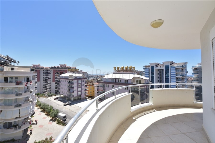 شقة عائلية -2 غرفة وصالة - في منطقة جيكجلي الراقية / الانيا 