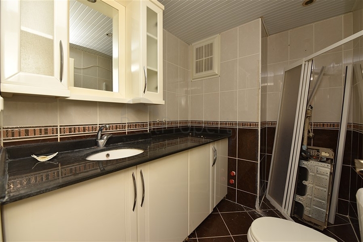 شقة عائلية -2 غرفة وصالة - في منطقة جيكجلي الراقية / الانيا 