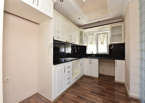 شقة عائلية -2 غرفة وصالة - في منطقة جيكجلي الراقية / الانيا 