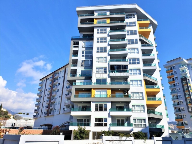 مساحة واسعة -شقة غرفة وصالة مفروشة - ضمن مجمع قريب من البحر والخدمات - في مهموتلار / الانيا 