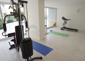 مساحة واسعة -شقة غرفة وصالة مفروشة - ضمن مجمع قريب من البحر والخدمات - في مهموتلار / الانيا 