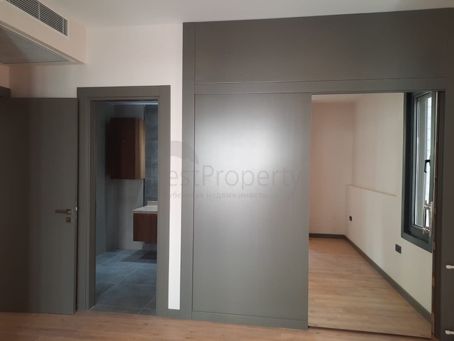 فرصة استثمارية - مجمع عائلي قيد الانشاء - في مركز الانيا