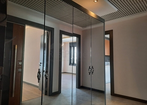 فرصة استثمارية - مجمع عائلي قيد الانشاء - في مركز الانيا