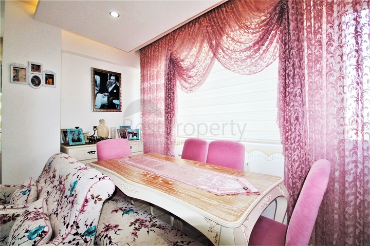 شقة فسيحة 3 + 1 مع مطبخ منفصل في كونيالتي