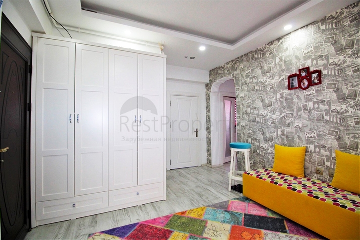 شقة فسيحة 3 + 1 مع مطبخ منفصل في كونيالتي