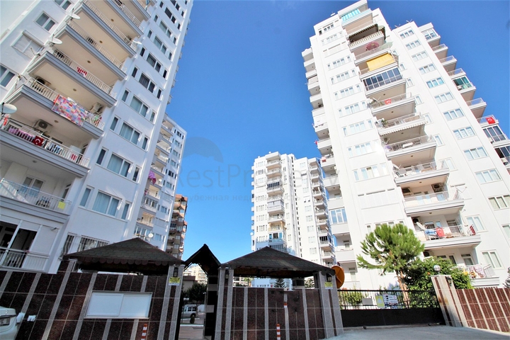 شقة فسيحة 3 + 1 مع مطبخ منفصل في كونيالتي