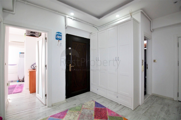 شقة فسيحة 3 + 1 مع مطبخ منفصل في كونيالتي