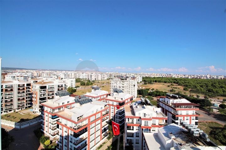 شقة فسيحة 3 + 1 مع مطبخ منفصل في كونيالتي