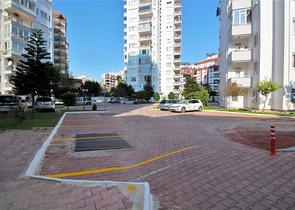 شقة فسيحة 3 + 1 مع مطبخ منفصل في كونيالتي